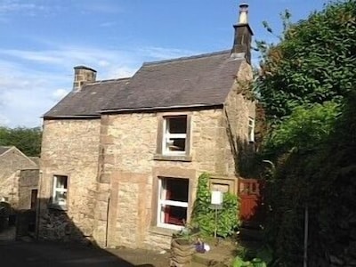 Escápese a East Bank Cottage en el idílico pueblo de Winster, Peak District