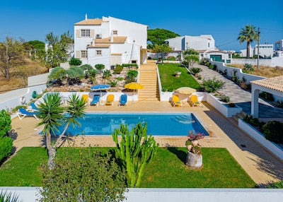 Beautiful Algarve Holiday Villa, With Private Pool, Heated Pool(opcional), Wi-FI
