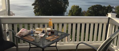 Taumblick vom Süd-Balkon auf die Ostsee!