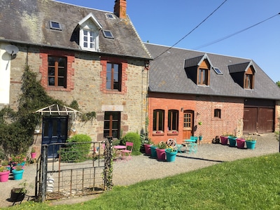 Victoria Gite centrally located in Normandy near Mont St Michel & D Day beaches