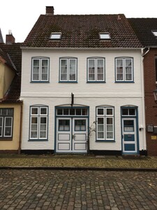 Historisches Stadthaus in Friedrichstadt/Nordsee für bis zu 12 Personen