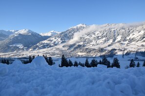 verschneites Zillertal