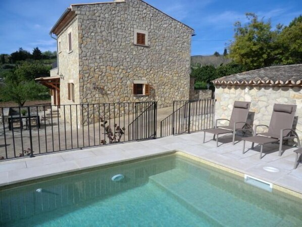 Son Sant Joan - holiday house with child-safe pool