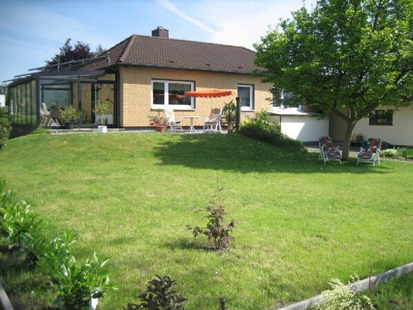 Bungalow mit großem Garten