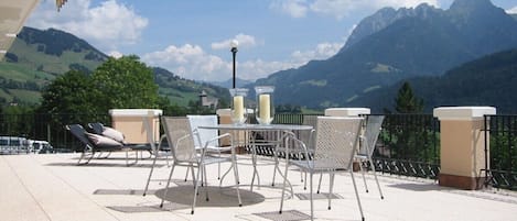 Terrace exclusive to the apartment with panoramic mountain view