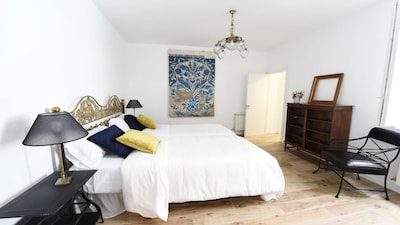 DIWAN Suite apart. 4BDR / 5BTH - Atocha / City Center