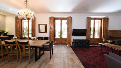 DIWAN Suite apart. 4BDR / 5BTH - Atocha / City Center