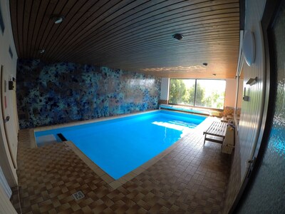 Großes Ferienhaus mit Pool und Sauna für 8(-10) Personen im mittleren Fuldatal
