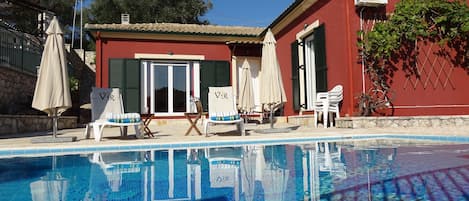 VILLA ROSEMARY MIT PRIVATEM POOL