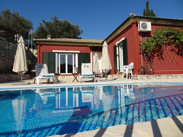 VILLA ROSEMARY MIT PRIVATEM POOL