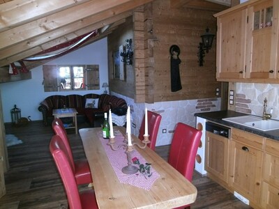Comfort apartment "Liesl" with pool & fantastic views in the alpine hut atmosphere