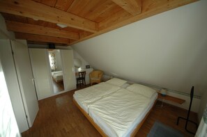 1. Schlafzimmer im 1. OG