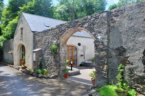 The Coach House at Mount Alto