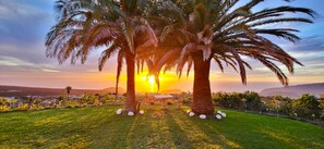 Sonnenuntergang : Große Terrasse zum Meer.