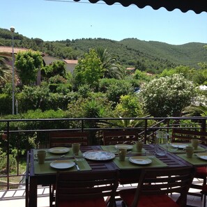 Terrasse mit Blick Richtung Süden