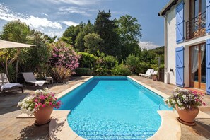 A 10.5 x 4m swimming pool