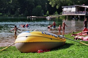 Baden im Kinderfreundlichen Flachwasser