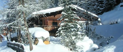 urige Berghütte in Hochfügen im Zillertal