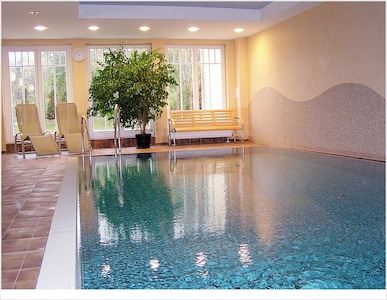 4 **** Luxus-Apartment mit Schwimmbad, Saunen und Wellness-Oase direkt am Strand
