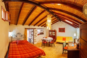 Casa La Pintora: Cama francesa 1,50x2,00m