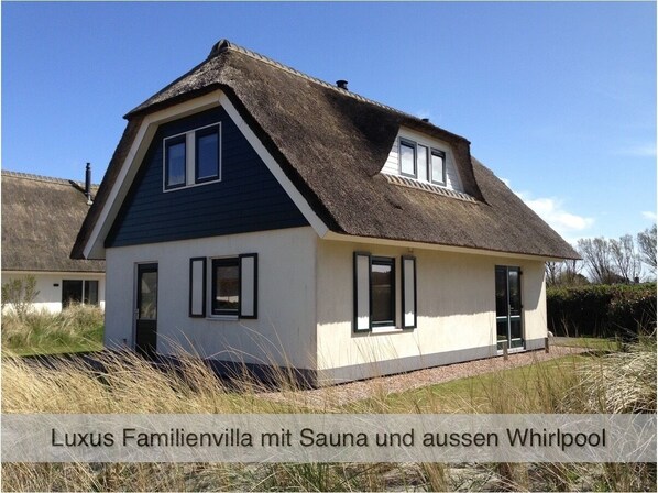 Luxus Familienvilla mit Sauna und aussen Whirlpool