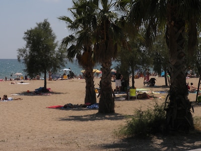  Apartamento de vacaciones, con piscina, en la playa cerca del puerto deportivo