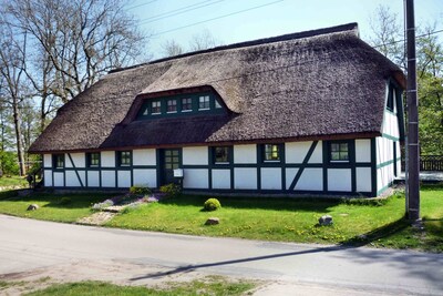 spacious ground floor apartment under thatch on 100sqm