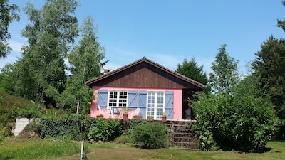 Haus am See, in a quiet area in large grounds. Pets welcome.