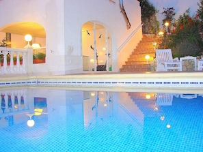 Villa Gandia Hills, mit "Ferienwohnung Valencia", Meerwasser-Pool, Eingang Fewo