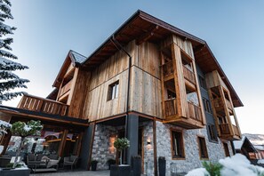 Außenansicht Almmonte Sensum Suites