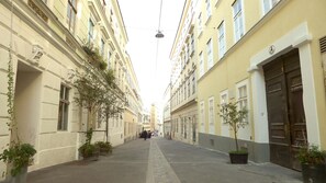 view pedestrian zone Myrthengasse