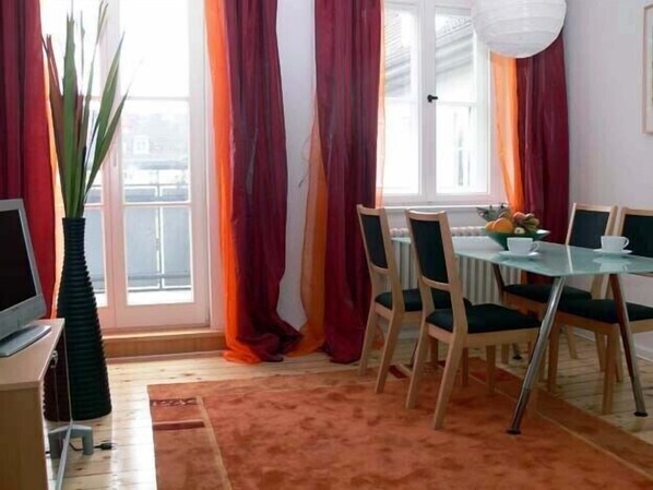 Salon avec balcon