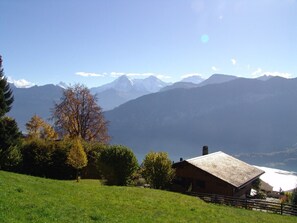 Chalet Hinkelstein mit Blick auf See und Berge