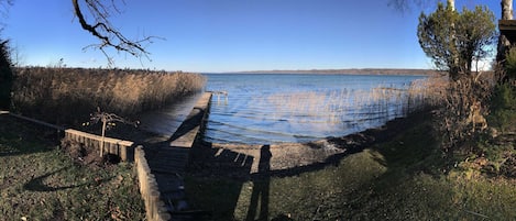 näher am Wasser geht es kaum...