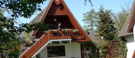 Unsere ruhige FeWo Sperlingslust mit Balkon zur Sonnenseite