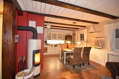 Exclusive holiday home with fireplace, large terrace and garden + free laundry package