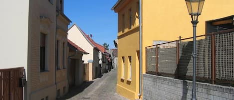 Das Gelbe Haus in der Pfarrgartenstraße auf der Insel Werder