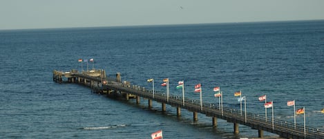 Wohnzimmersicht auf die Seebrücke