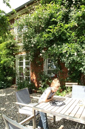 Terrasse im Sommer