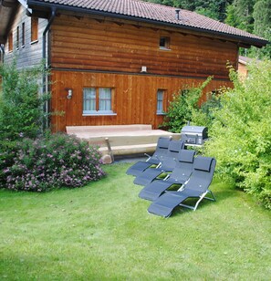 Terrasse mit Liegebereich