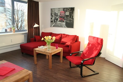 Modern and high quality furnished 2-room apartment - close to the center