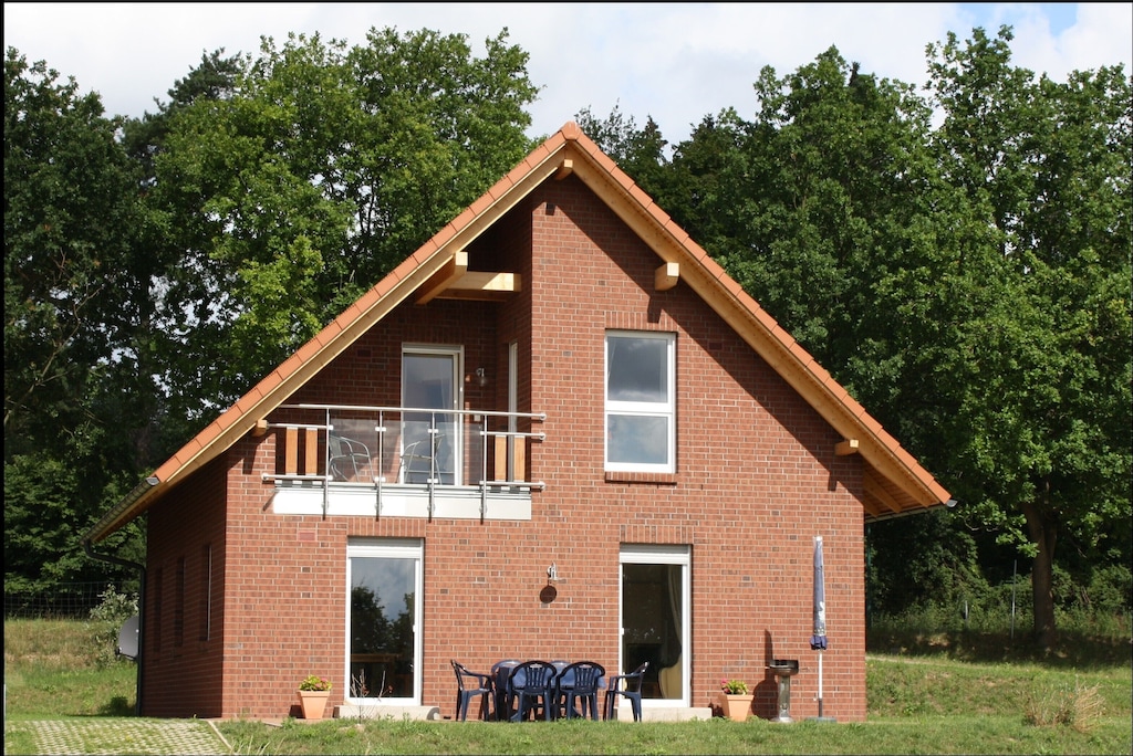 Grosszugiges Ferienhaus Am Krakower See Inkl Boot Und Badesteg Krakow Am See
