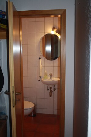 Gäste-WC im EG des Hauses