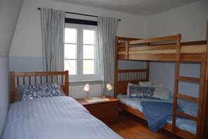 3 Bett Zimmer