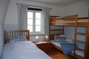 3 Bett Zimmer