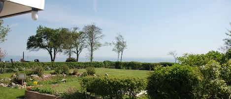 Villa Schönhagen - direkt am Ostseestrand mit freiem Blick auf die Ostsee