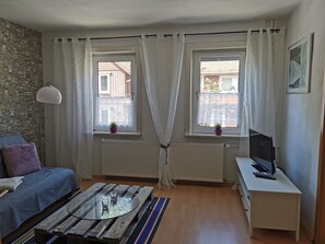 Wohnzimmer / Living room