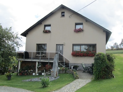 Very well-furnished vacation apartment in Vogtland in a peaceful location
