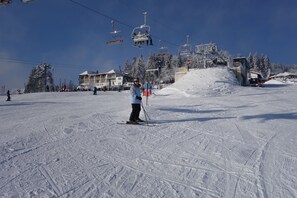 Skidåkning och snöaktiviteter