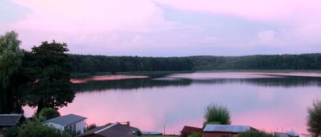 Blick vom Balkon auf den Oberpfuhlsee